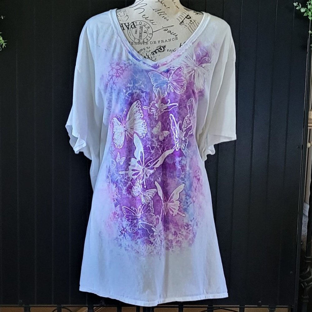 Just My Size Womens Plus Size White/Purple Butterfly T-Shirt (5X, 30W/32W